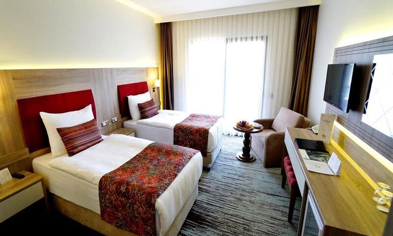 Orkis Palace Termal Hotel