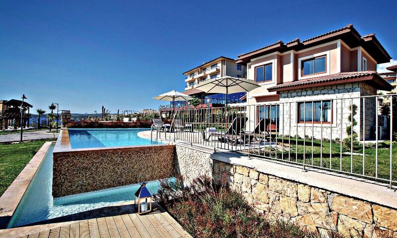 Royal Teos Thermal Resort Clinic & Spa