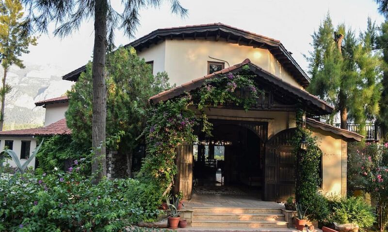 Hotel Berke Ranch and Nature