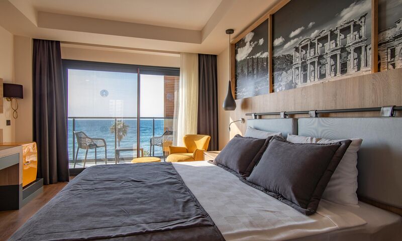Maia Luxury Beach Hotel & Spa