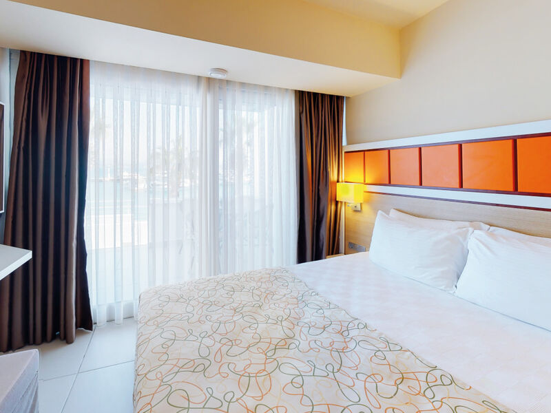 Altın Yunus Resort & Thermal Hotel Çeşme