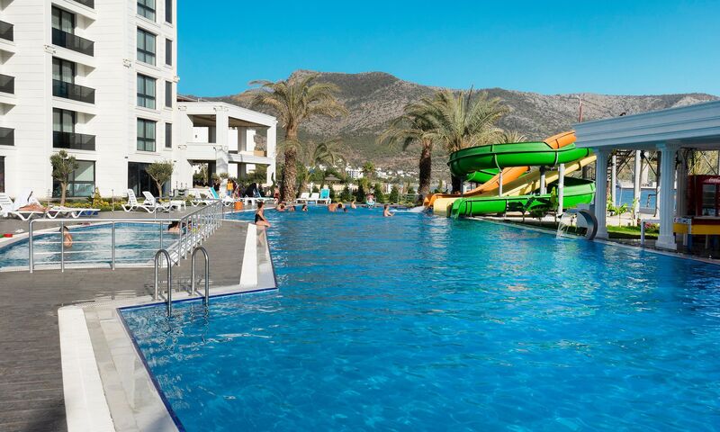 Marvista Deluxe Resort Hotel & Spa
