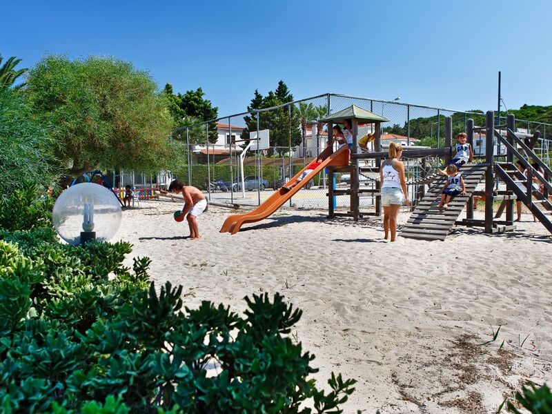 Altın Yunus Resort & Thermal Hotel Çeşme