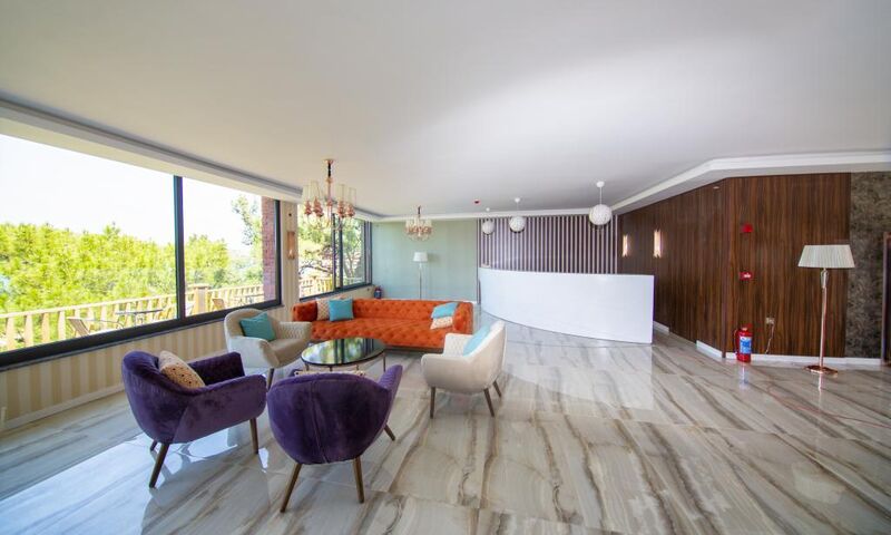 İvy Sailing Resort Hotel