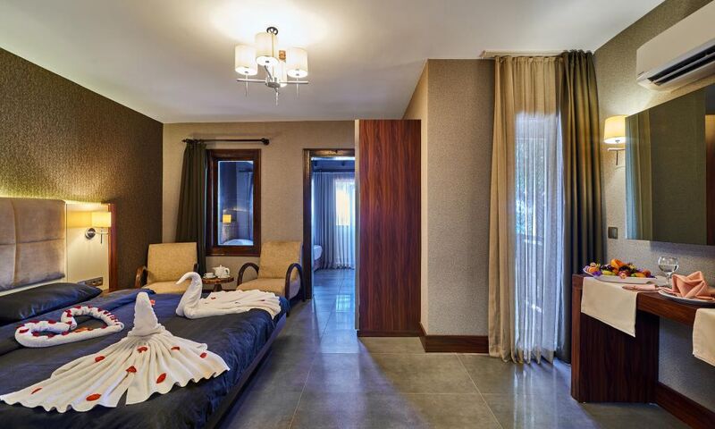 İvy Sailing Resort Hotel