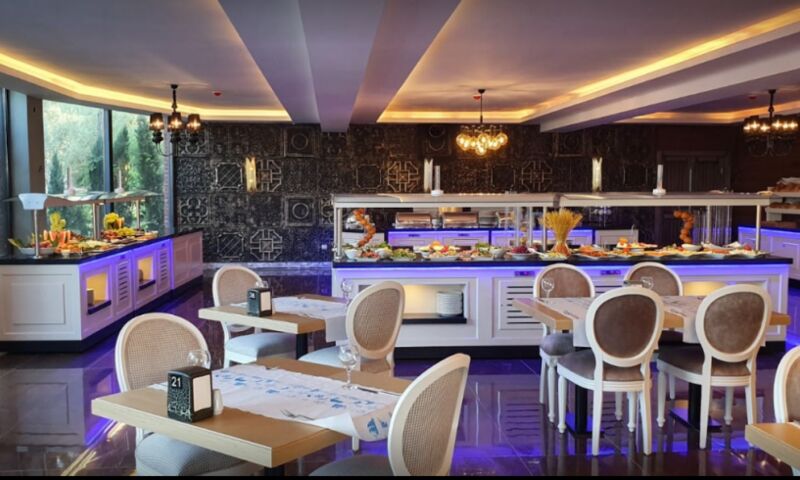 İvy Sailing Resort Hotel